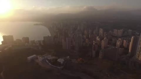 Cet homme noir est le jouet sexuel d&rsquo;Anna Polina