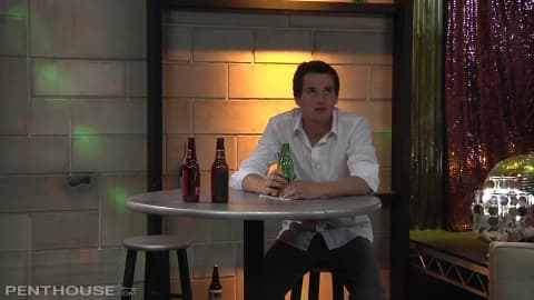 Il se retrouve seul avec une milf pour un Film Porno Complet