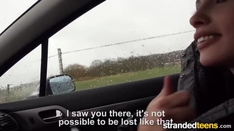 Nikita Bellucci baise avec celui qui l&rsquo;a aidée