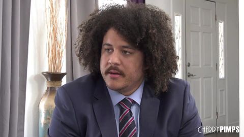 Femme baise hards sous le regard de son mari