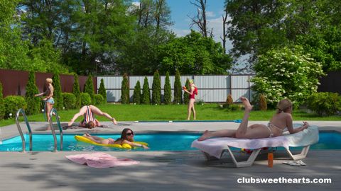 Nicole Murkovski et Rebecca Nikson profitent de l&rsquo;été pour se déshabiller sensuellement !