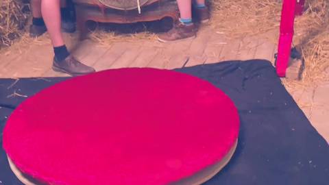 Cette pute soumise veut la totale dans ce french bukkake